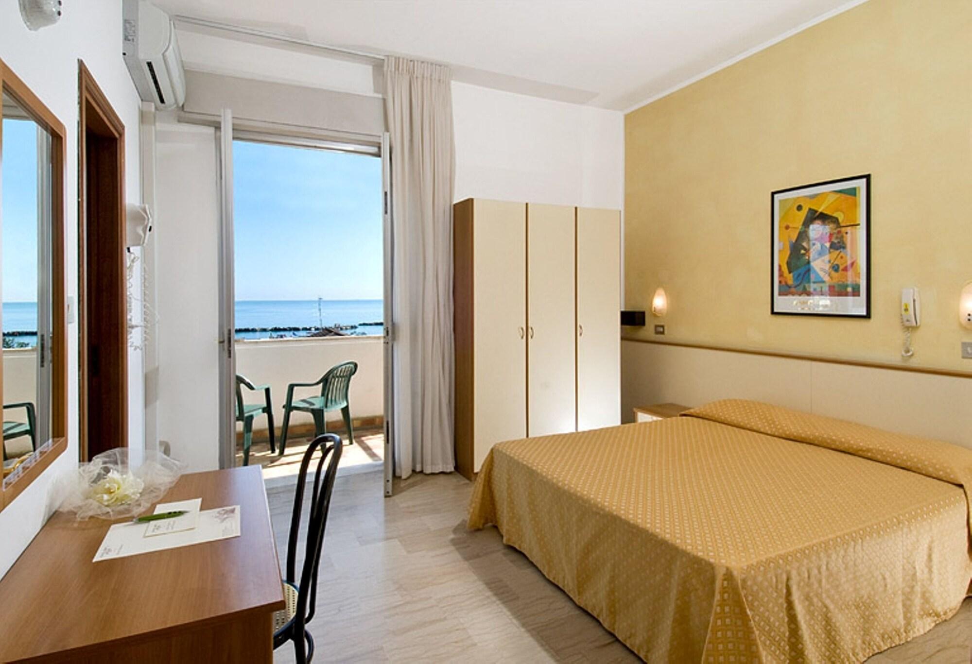 Hotel Arabesco ريميني المظهر الخارجي الصورة