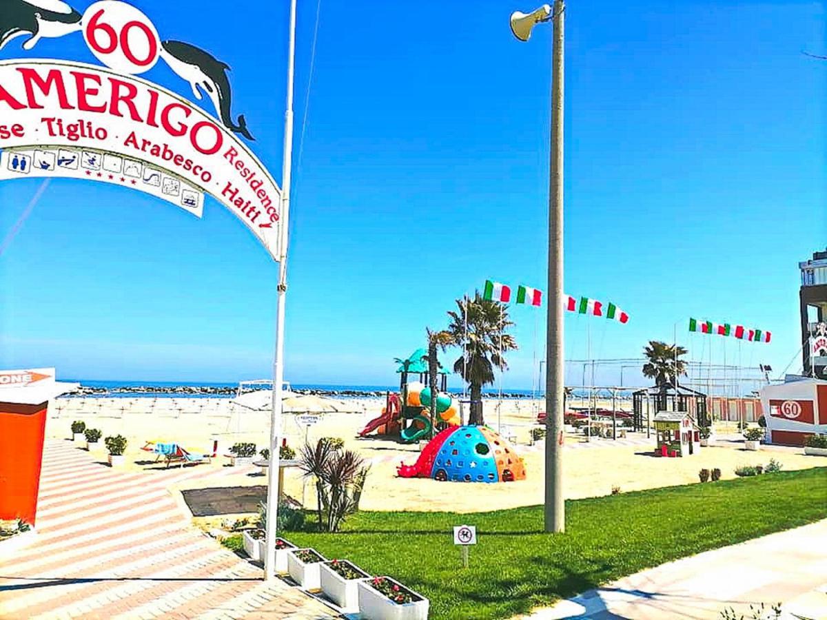 Hotel Arabesco ريميني المظهر الخارجي الصورة